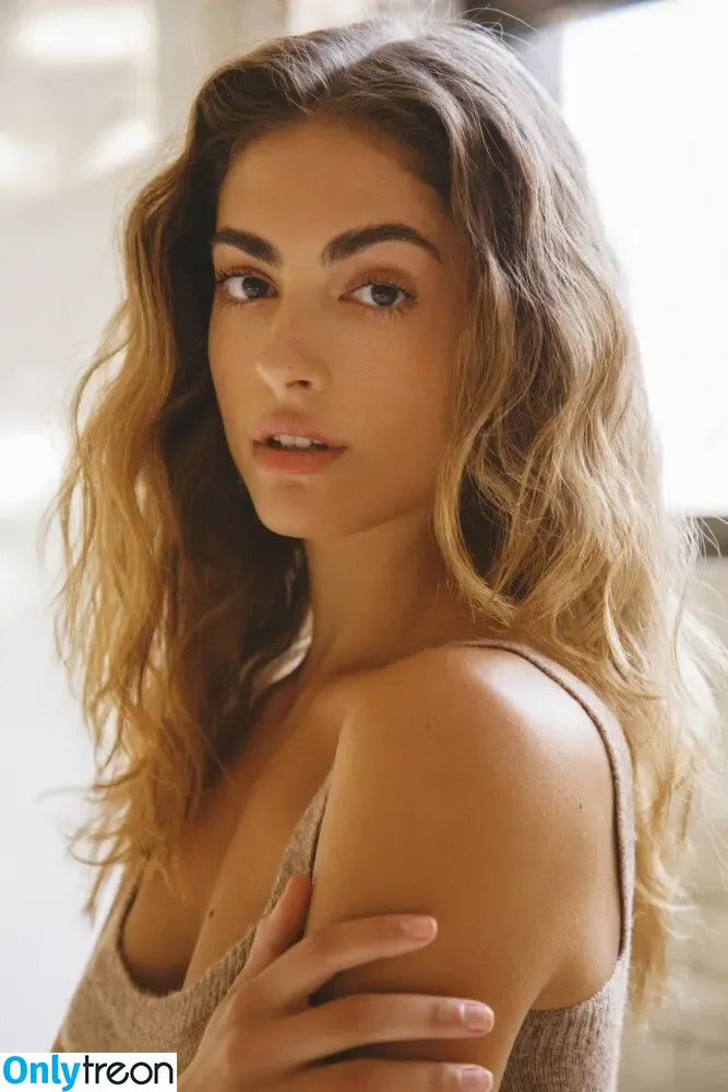 Rachelle Di Stasio nude photo #0011 (rachelledistasio)