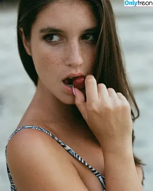 Rachelle Van Waardhuizen / rachelle_v_waardhuizen nude photo #1085