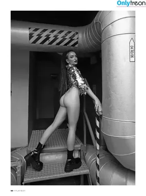  nude photo #0001