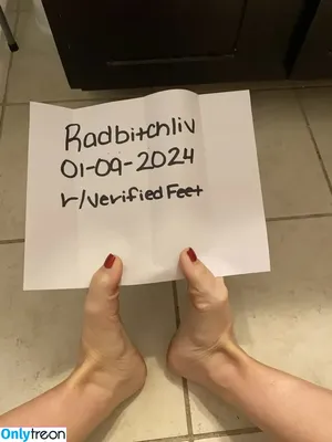 radbitchliv / badbitchlivvv / livmariahxo nude photo #0031