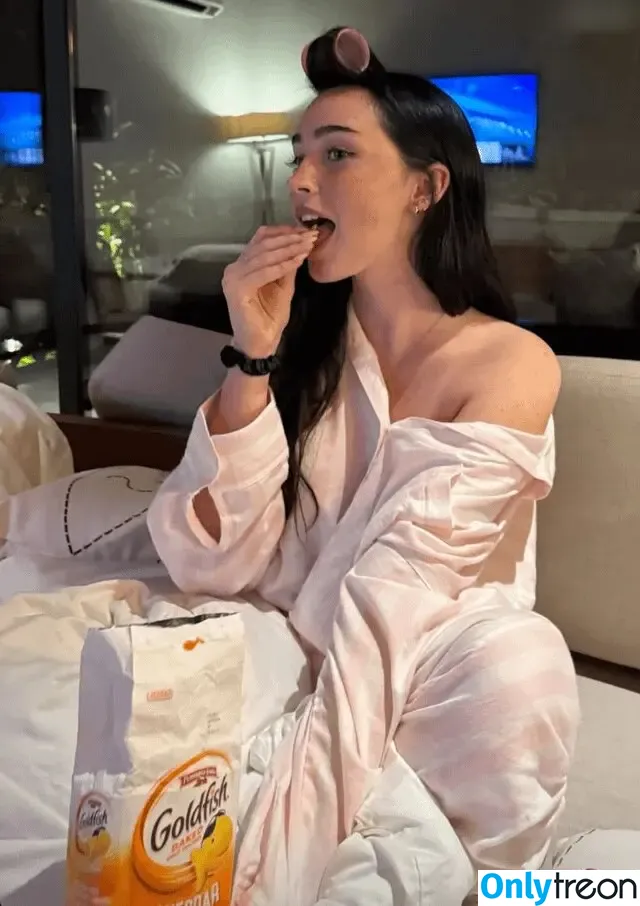 Rae Cambra nude photo #0060 (raecambra)