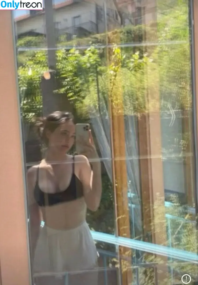 Rae Cambra nude photo #0078 (raecambra)
