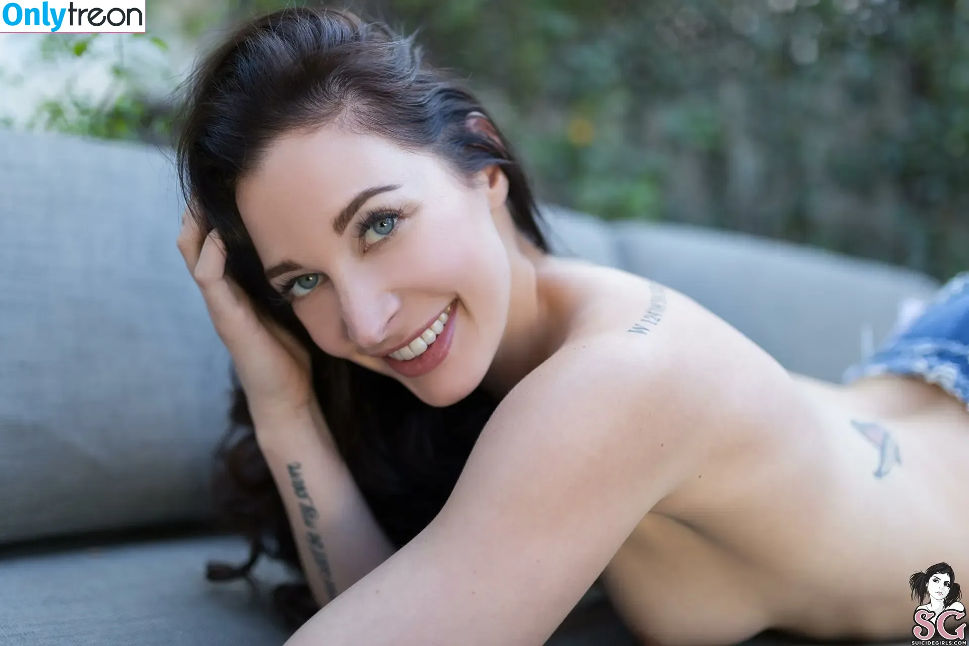 RaeRiley nude photo #0206 (RaeRiley)