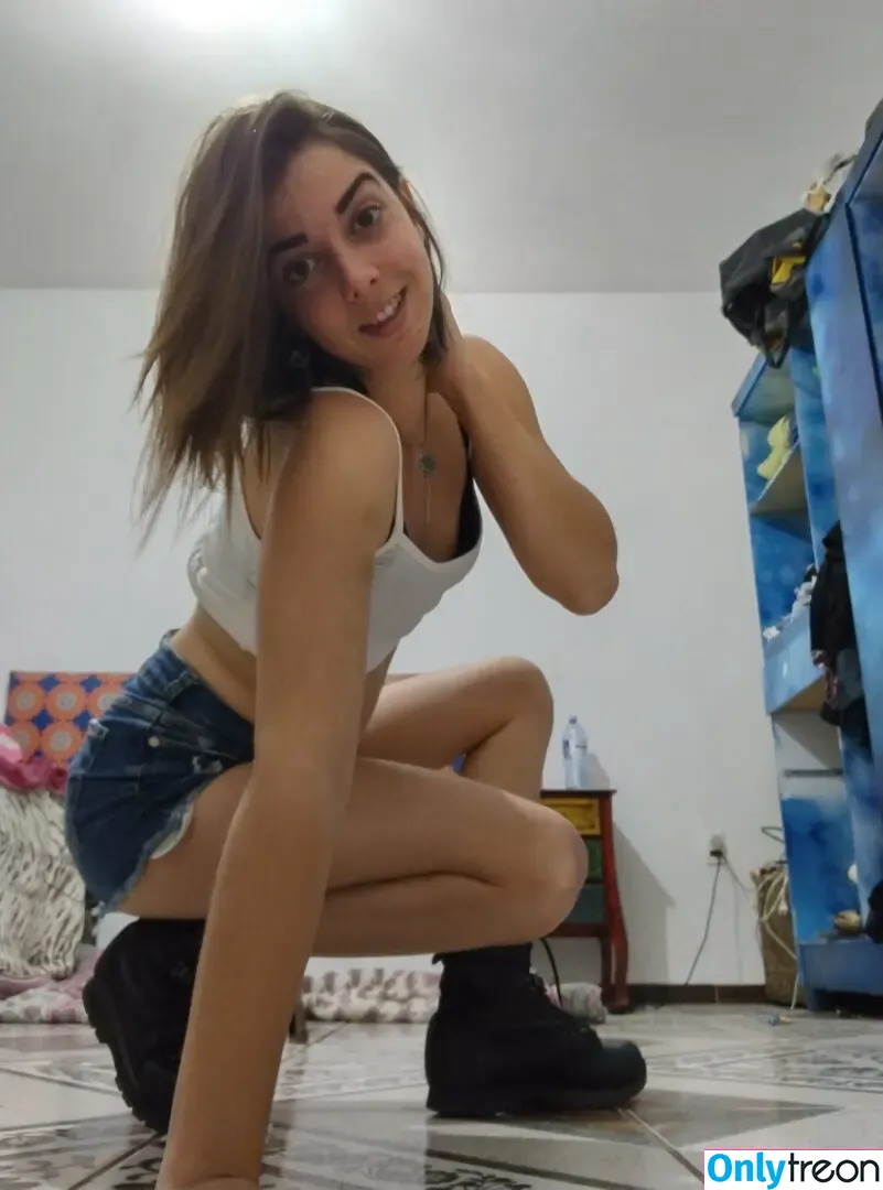 rafaela.tuyfree nude photo #0017 (missrafacrystal)