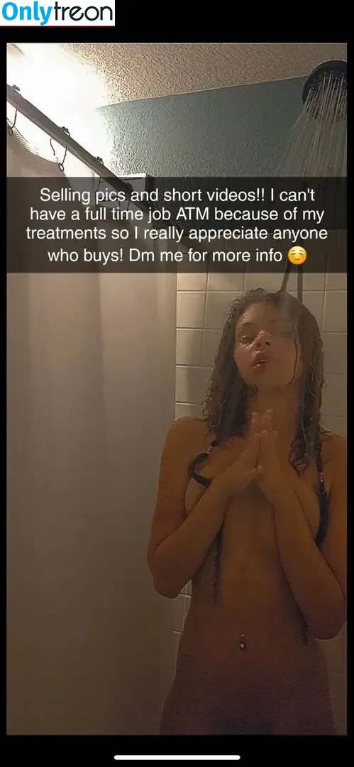Rainygotchi nude photo #0005 (RaynColeman / rainygotchii)