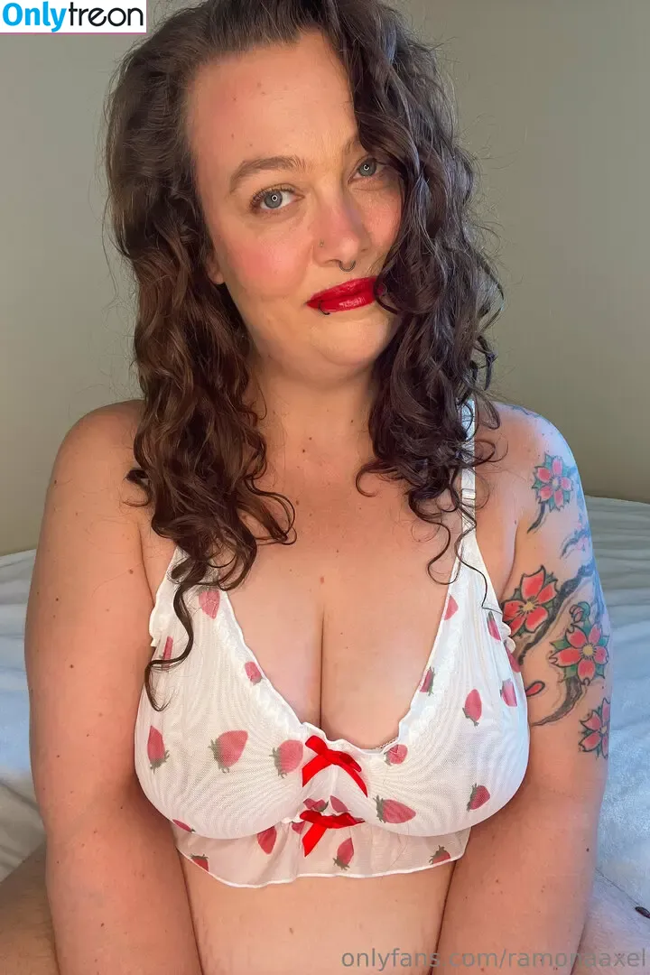 ramonaaxel nude photo #0009 (ramonaax_)