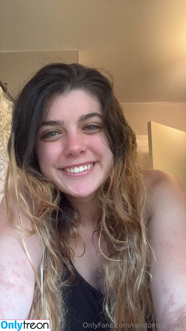 randomzgames nude photo #0045 (randomzgamingnoodlez)