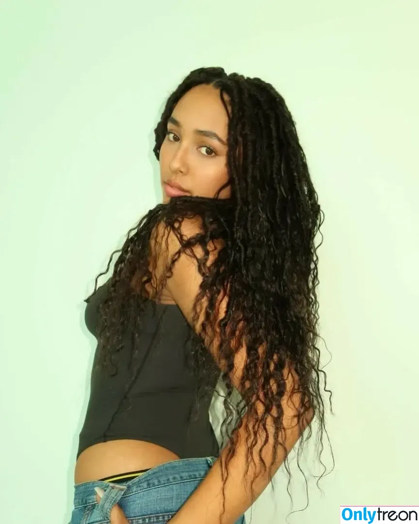 Raquel Justice nude photo #0001 (raqueljustice01)