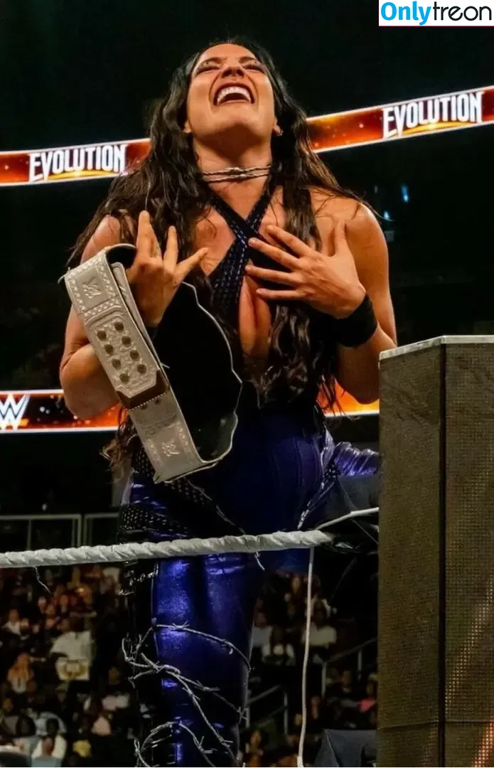 Raquel Rodriguez nude photo #0405 (WWE / drkheartless_error / raquelwwe)