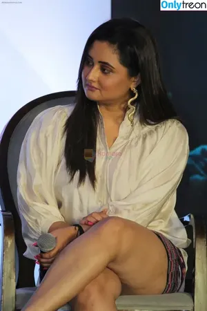 Rashami Desai / imrashamidesai nude photo #0007