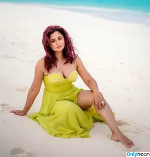 Rashami Desai / imrashamidesai nude photo #0012