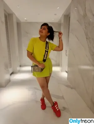 Rashami Desai / imrashamidesai nude photo #0029