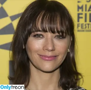 Rashida Jones / rashidajones nude photo #0117