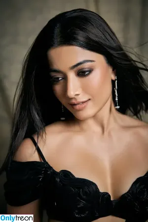 Rashmika Mandanna / rashmika_mandanna nude photo #0041