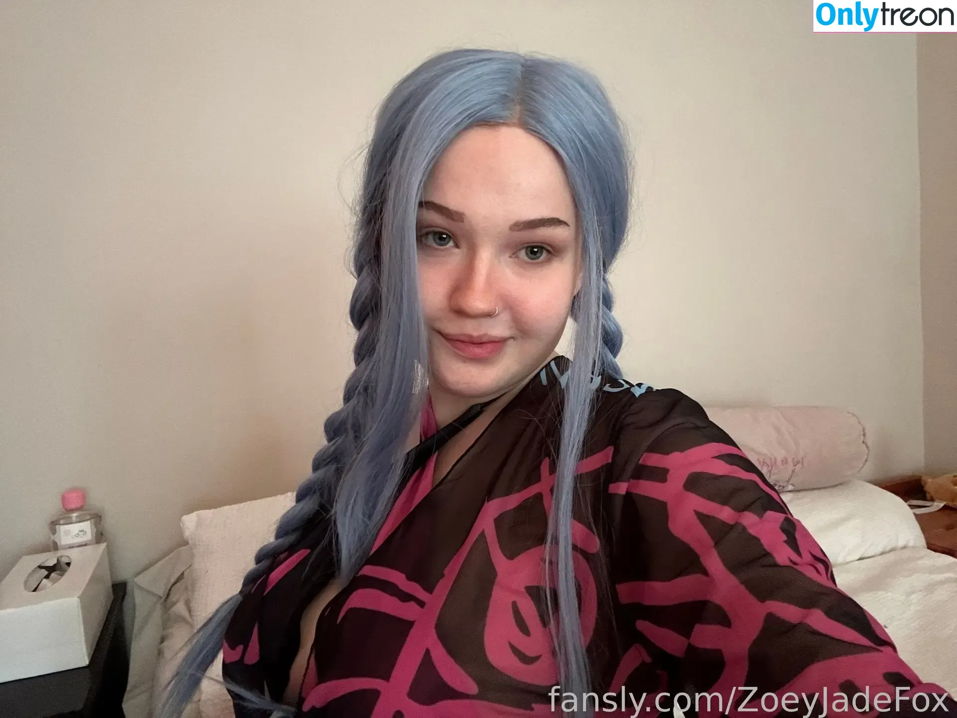 Ravefia nude photo #0024 (Ravefia)