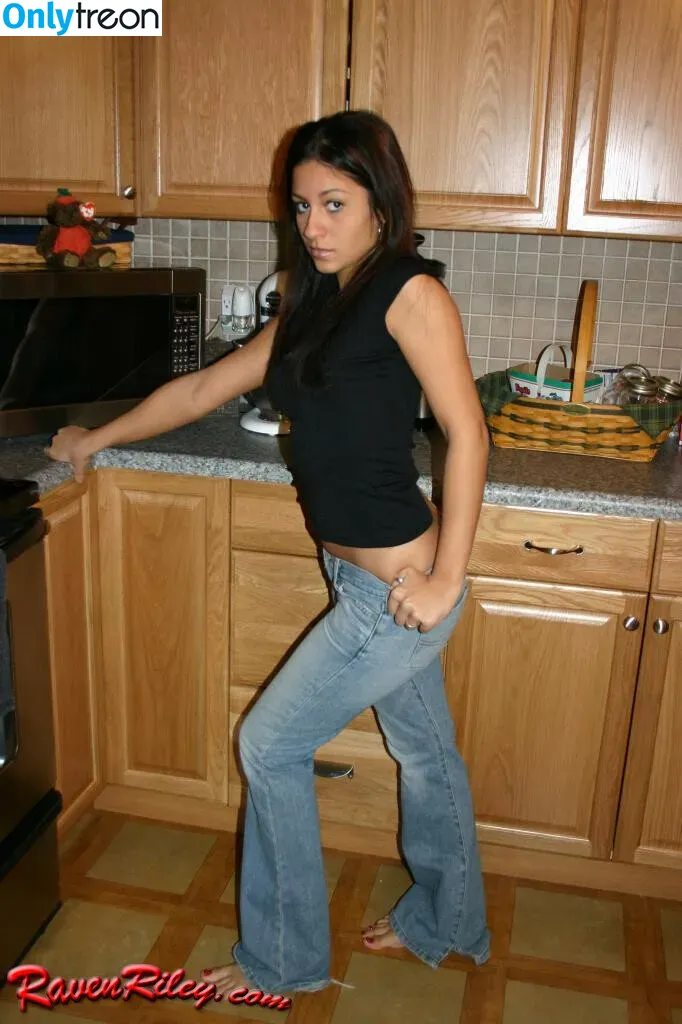 Raven Riley nude photo #0013 (ravenriley_fanpage)