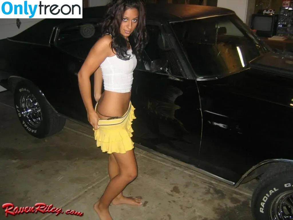Raven Riley nude photo #0030 (ravenriley_fanpage)