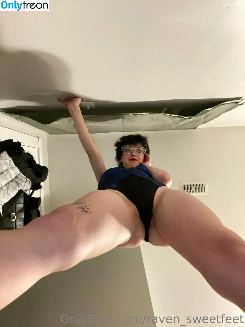 raven_sweetfeet nude photo #0037 (rxvenrie)