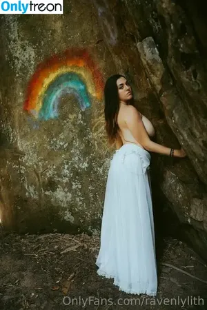 ravenlylith / formerly bigtiddygothwifeaa / newmoonrave nude photo #0555