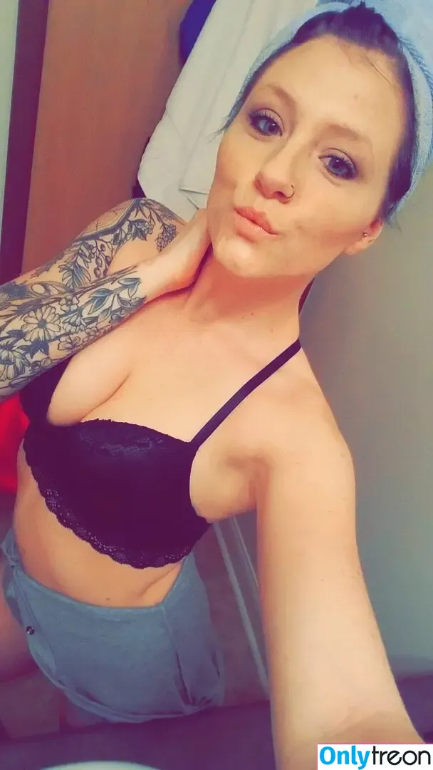 ravenreigns nude photo #0017 (Freckles18)