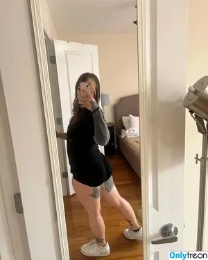 Ravensinss / Rav3ns1nss nude photo #0012
