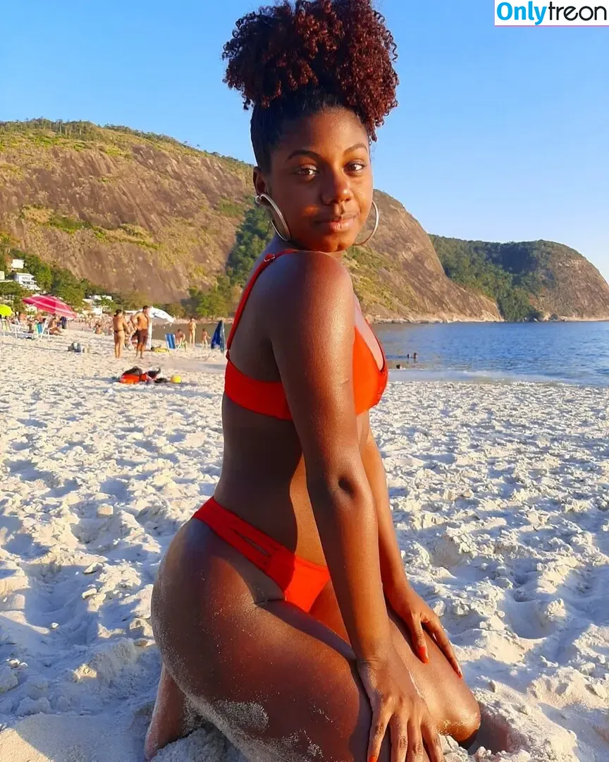 Rayane Santos nude photo #0002 (rayanesantoss)