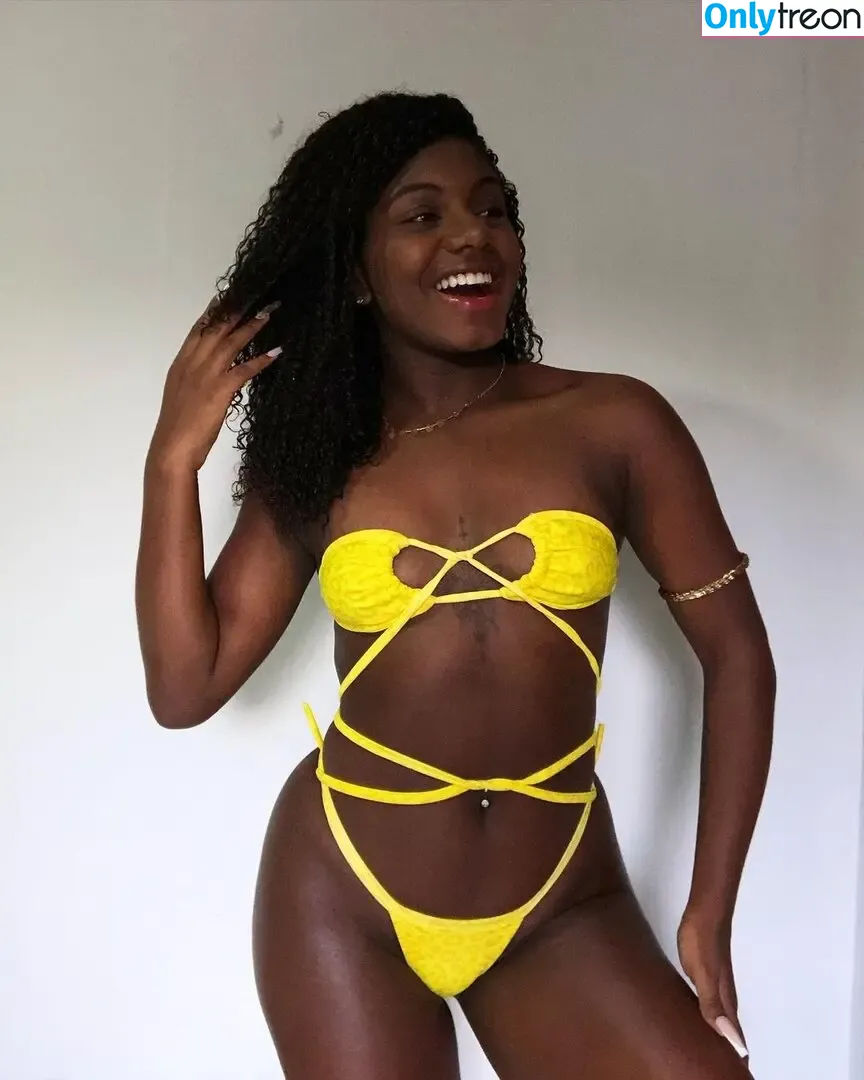 Rayane Santos nude photo #0006 (rayanesantoss)