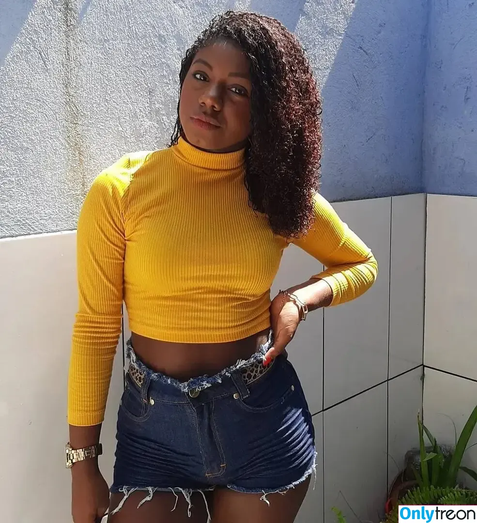 Rayane Santos nude photo #0007 (rayanesantoss)