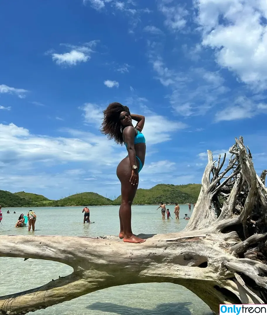 Rayane Santos nude photo #0030 (rayanesantoss)