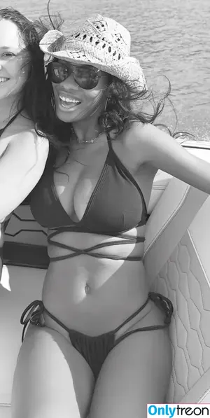 Rayarandd / raya_evans nude photo #0092