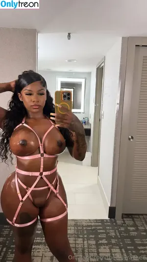  nude photo #0001