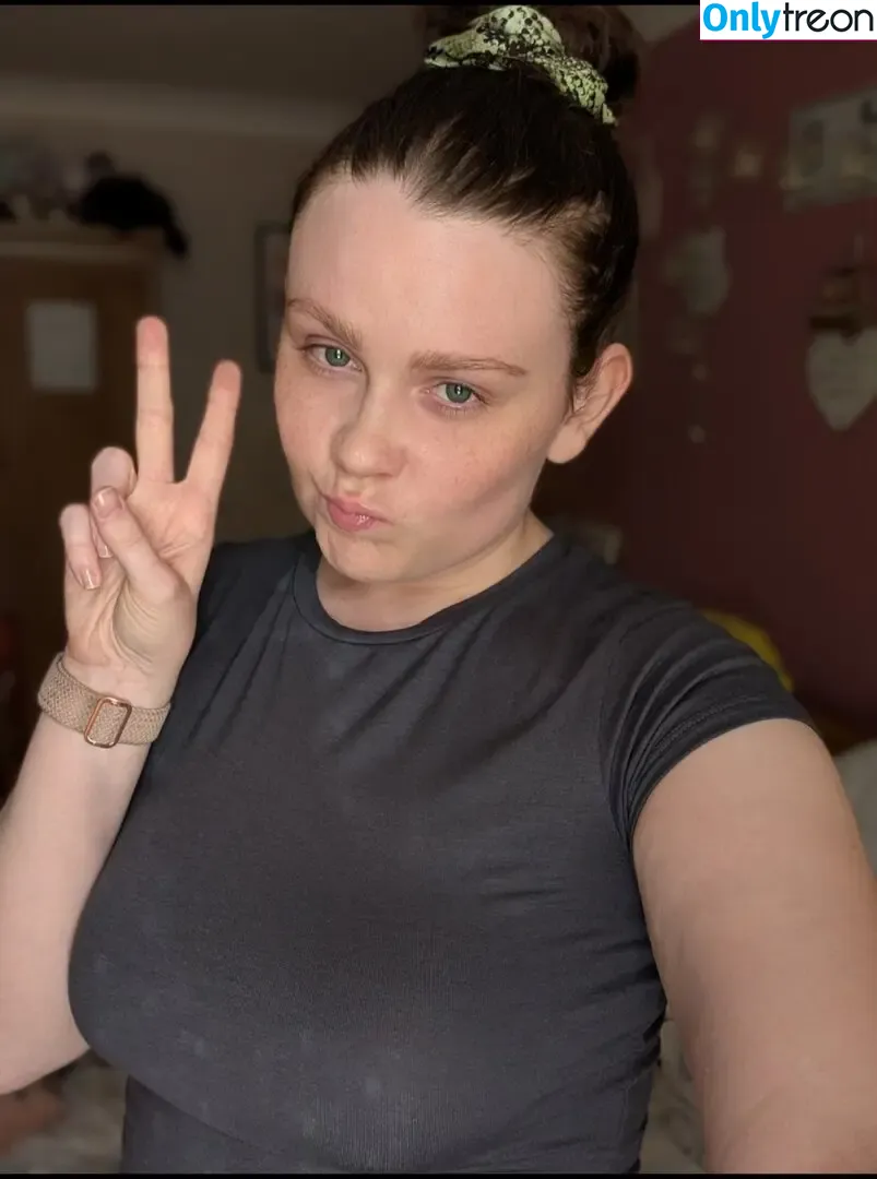 Reach For The Peach nude photo #0026 (ne0ngirl / reachforthepeach)