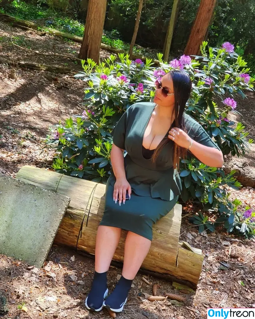 Real April nude photo #0020 (therealmizapril)