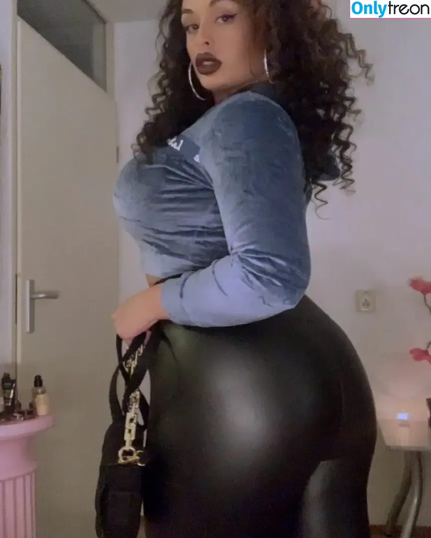 Real April nude photo #0030 (therealmizapril)