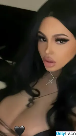 realldiaz / therealdealnani nude photo #0005