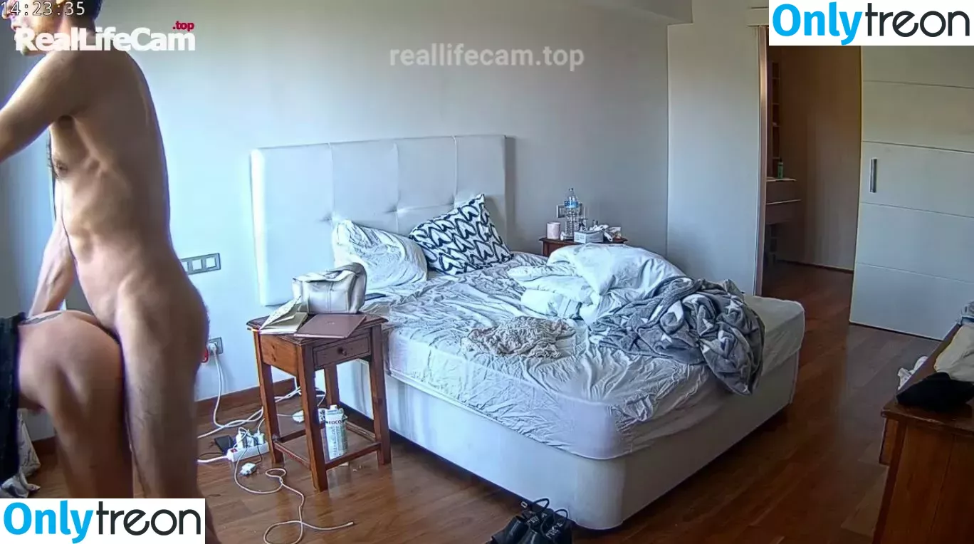 Reallifecam nude photo #0016 (Reallifecam)