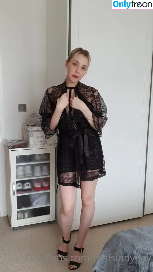 realsindyday nude photo #0049 (realsindyy)