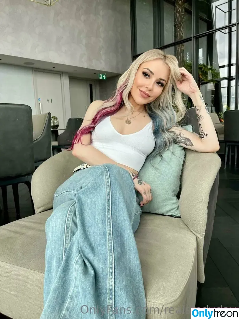realsindyday nude photo #0213 (realsindyy)