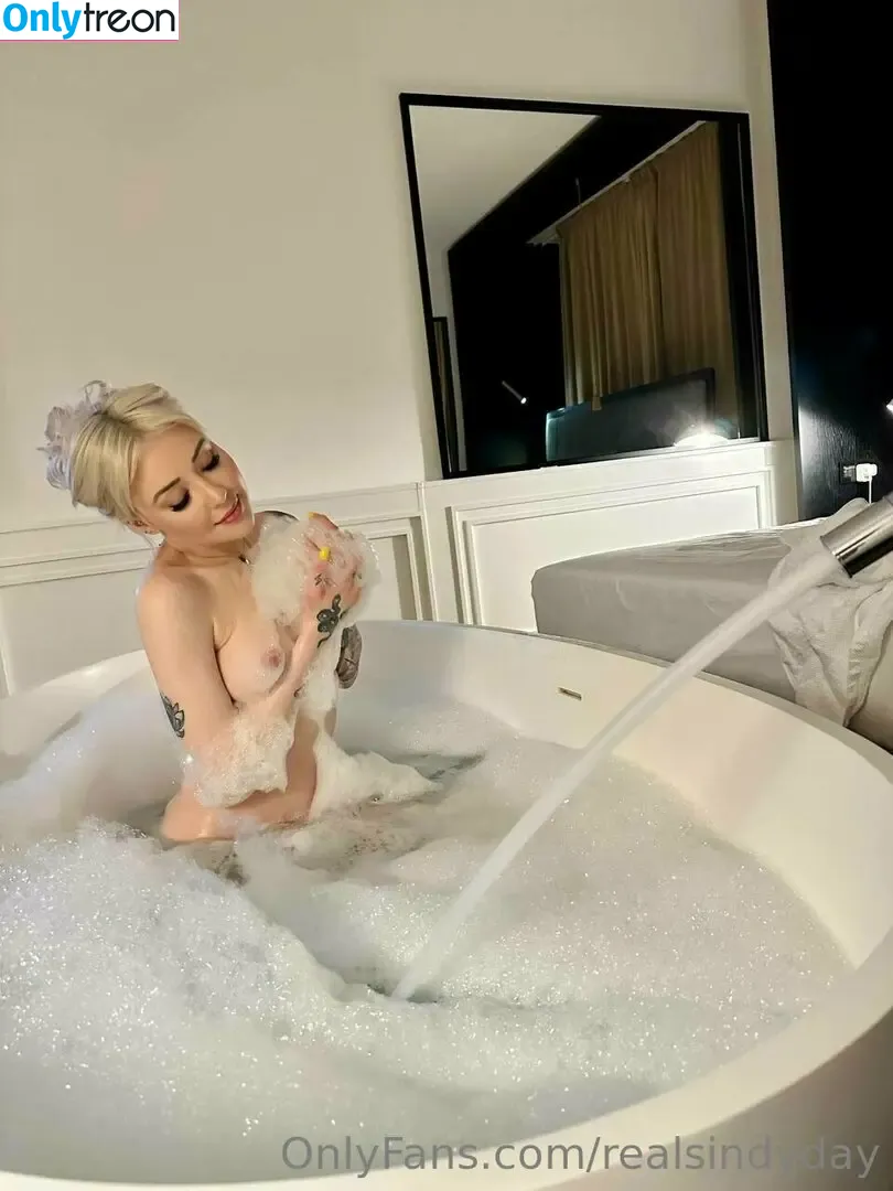 realsindyday nude photo #0505 (realsindyy)