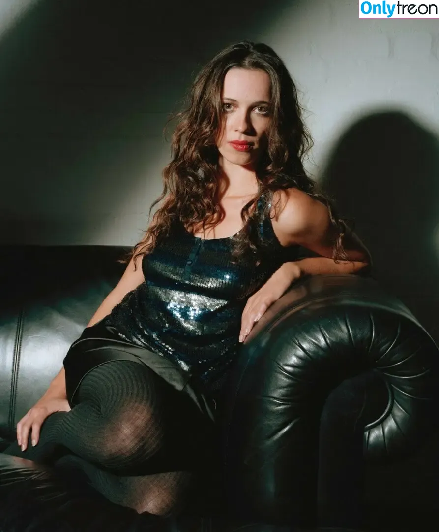 Rebecca Hall nude photo #0015 (rebeccahall / rebeccalords)