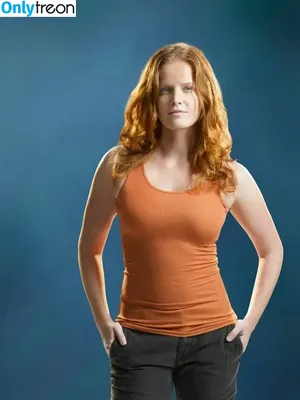 Rebecca Mader / bexmader / red head nude photo #0052