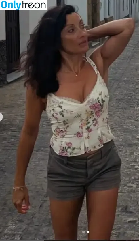 Rebecca Sarker nude photo #0068 (rebeccasarker)