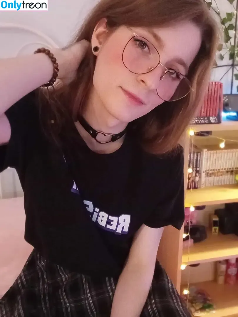 RebiSenpai nude photo #0023 (rebi_senpai)