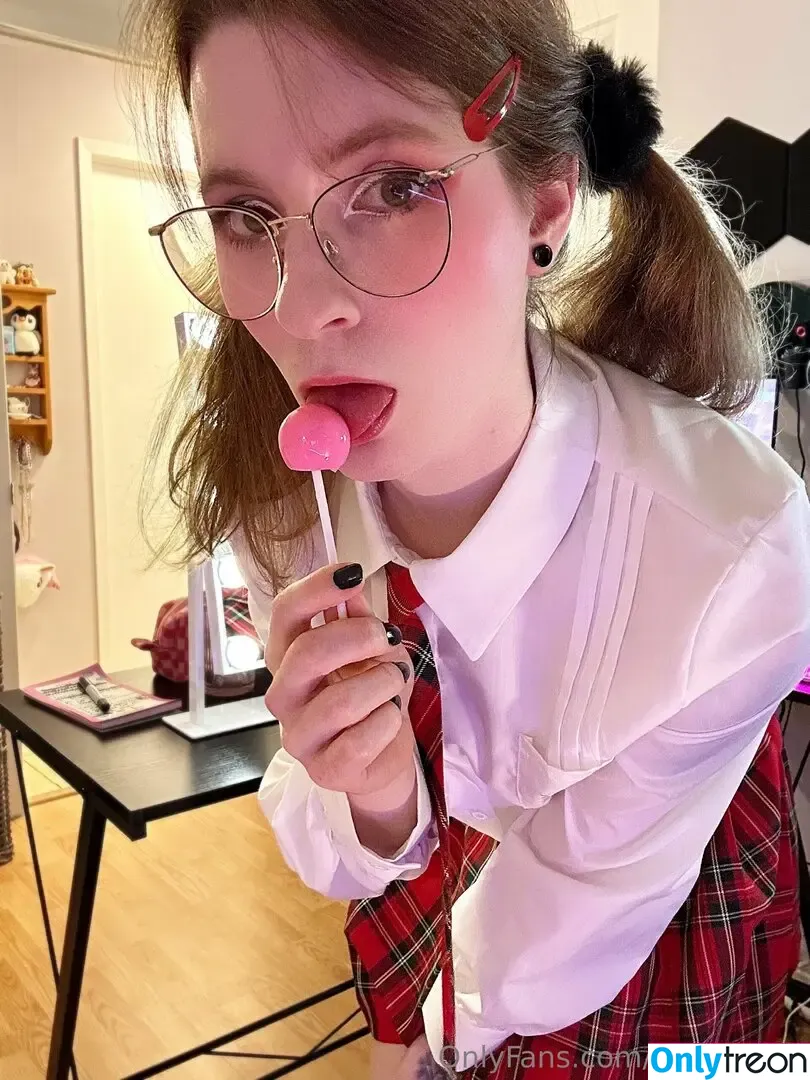RebiSenpai nude photo #0061 (rebi_senpai)