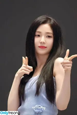 Red Velvet / Irene / renebaebae / thee_red_velvet nude photo #0259