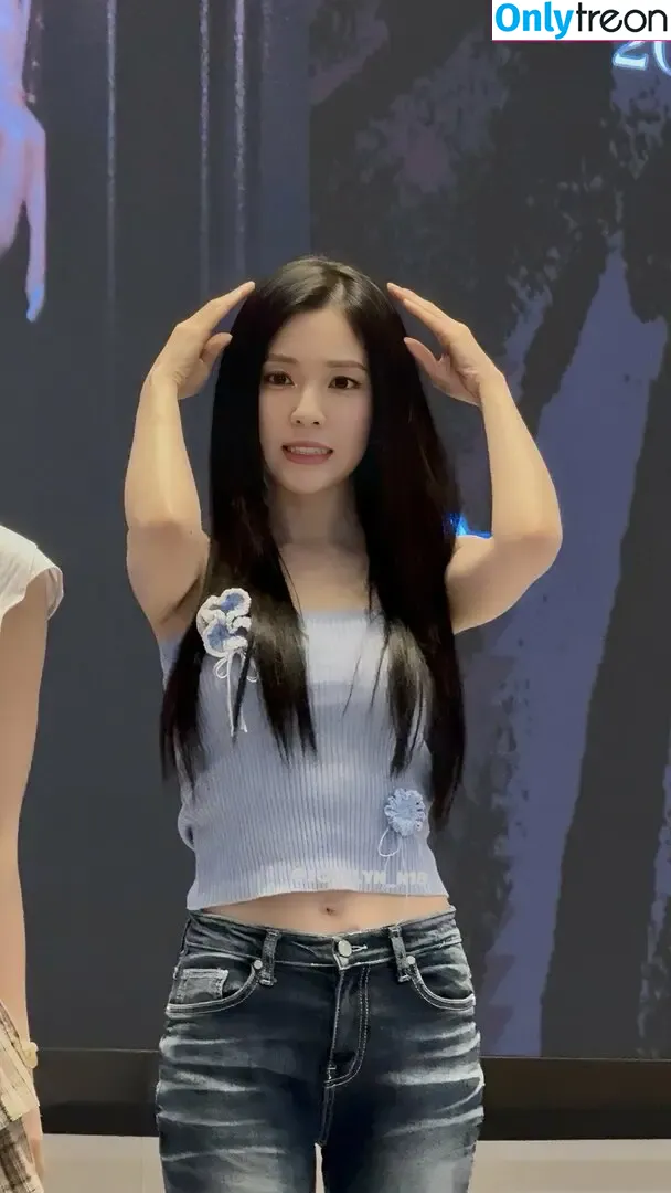 Red Velvet nude photo #0271 (Irene / renebaebae / thee_red_velvet)