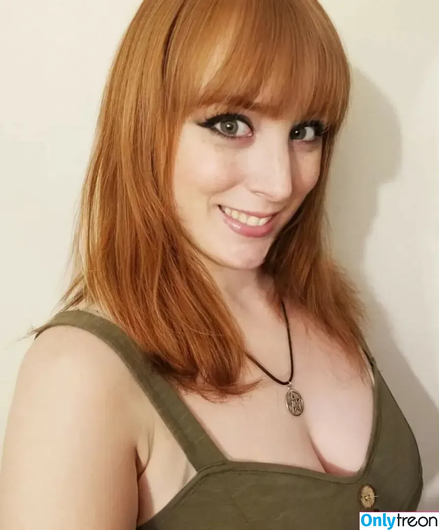 RedSoulGirl nude photo #0001 (RedStringGirl / peculiarart13)