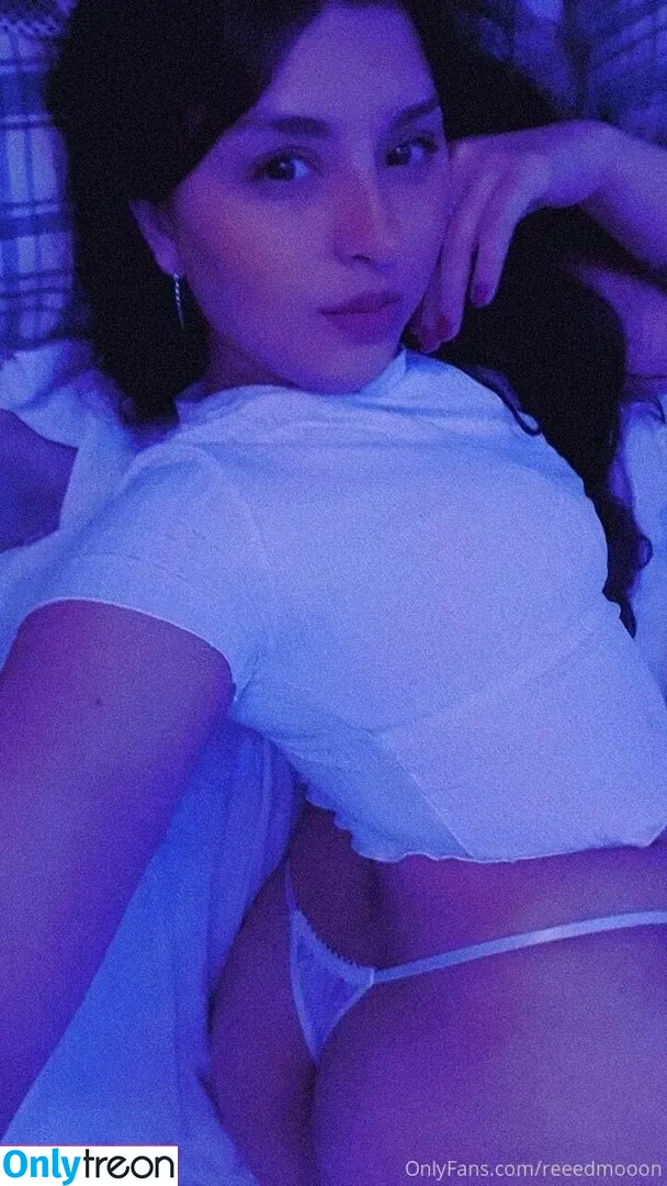 reeedmooon nude photo #0048 (evemooon)