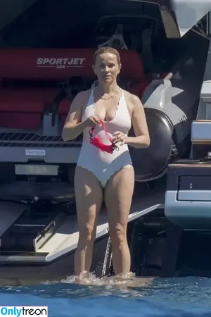 Reese Witherspoon / reesew / reesewitherspoon nude photo #0408