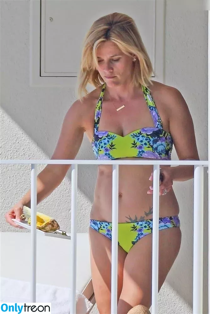 Reese Witherspoon nude photo #0294 (reesew / reesewitherspoon)